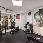 Lovely In With Wifi Holiday home